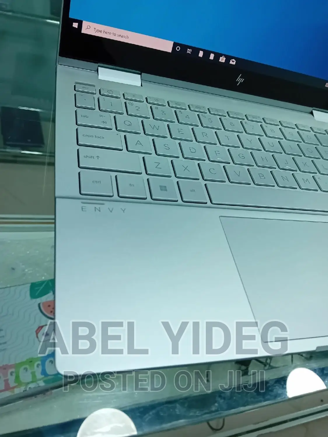 New Laptop HP Envy X360 8GB Intel Core I7 SSD 512GB