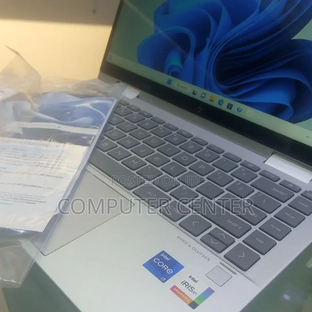 New Laptop HP Envy X360 16GB Intel Core I7 SSD 1T