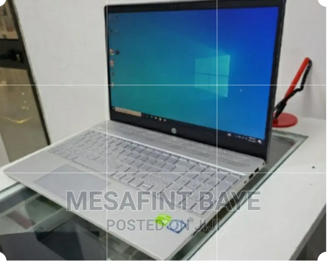 New Laptop HP Pavilion 15 8GB Intel Core i7 SSD 512GB