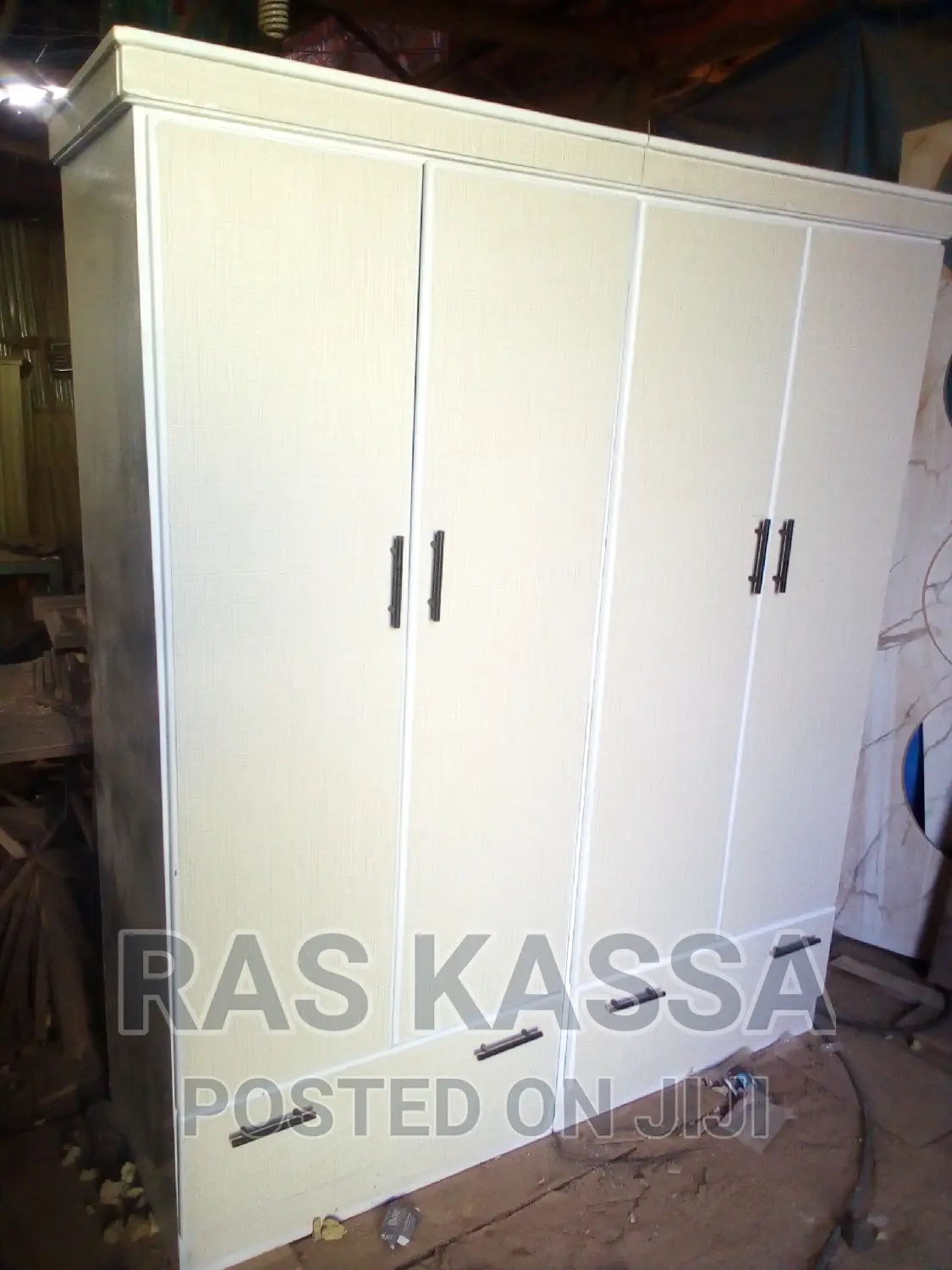 1.60 ቁም ሳጥን