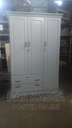 1,20 በ MDF የተሰራ ምርጥ ቁም ሳጥን