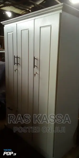 1,20 በ MDF የተሰራ ምርጥ ቁም ሳጥን