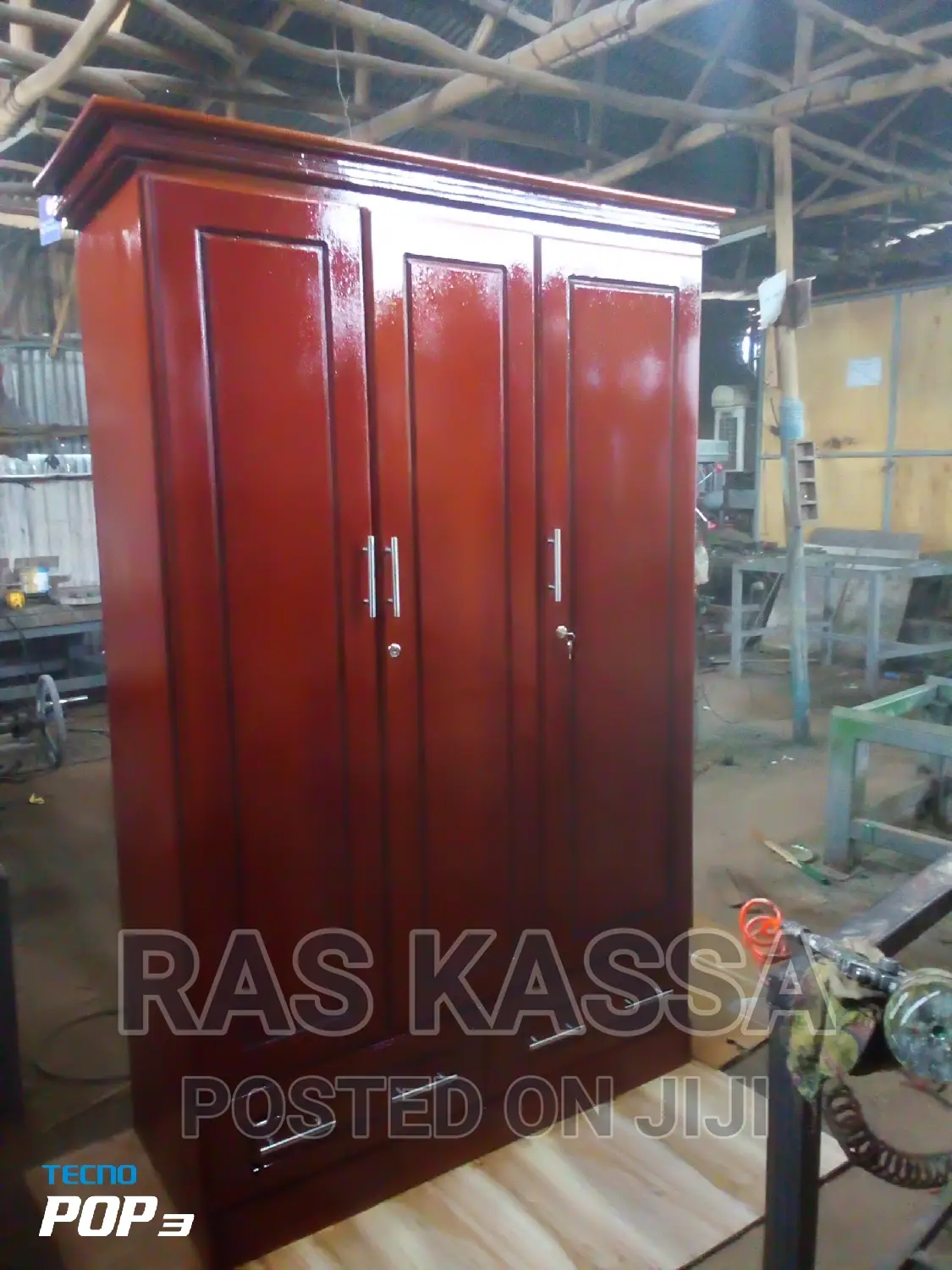 1,20 በ MDF የተሰራ ምርጥ ቁም ሳጥን