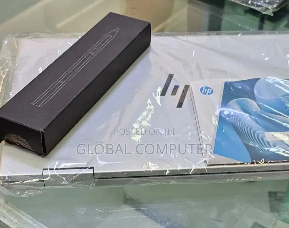 New Laptop HP Envy X360 16GB Intel Core I7 SSD 1T