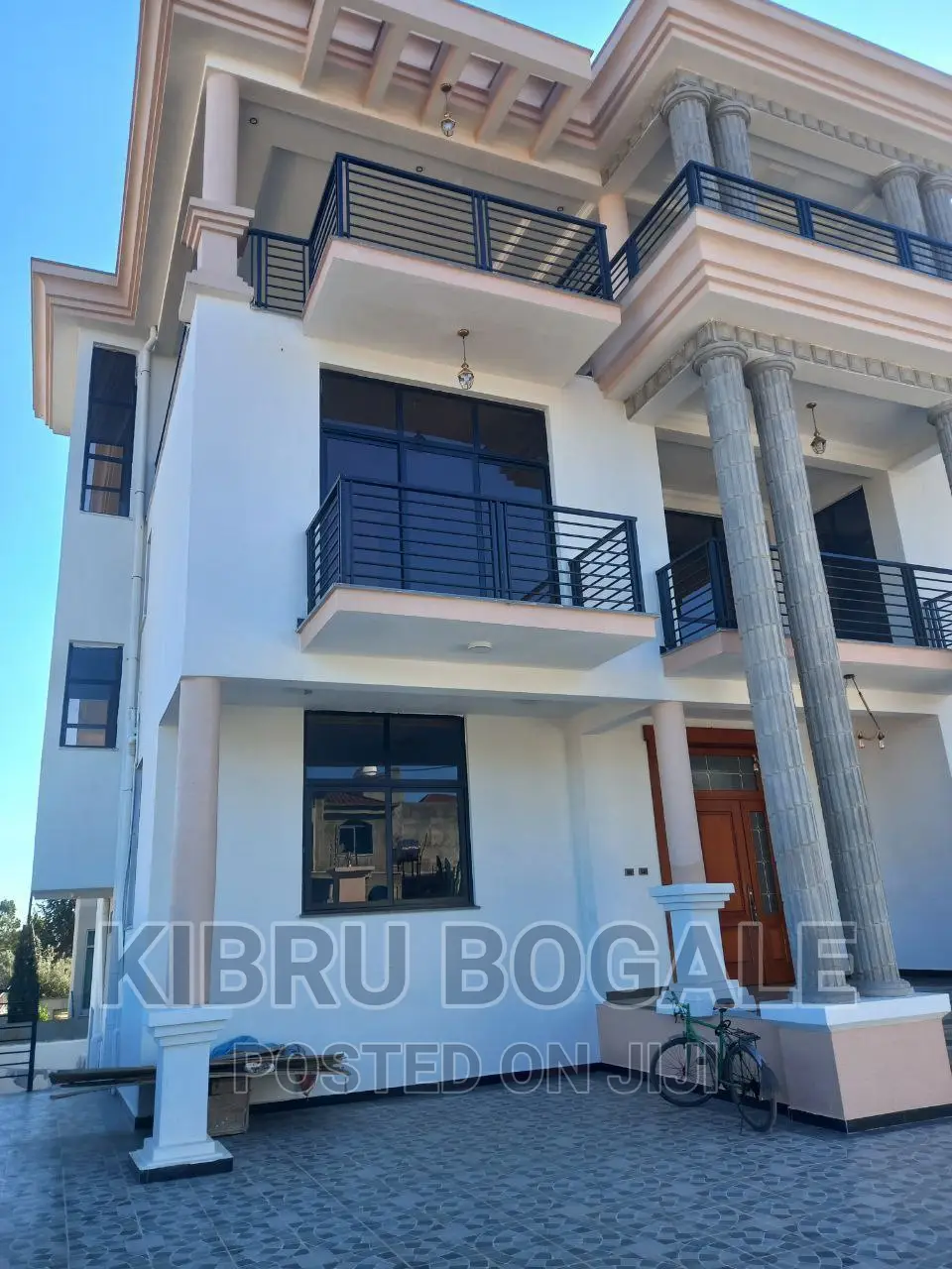 9bdrm House in Ayat, Bole for sale