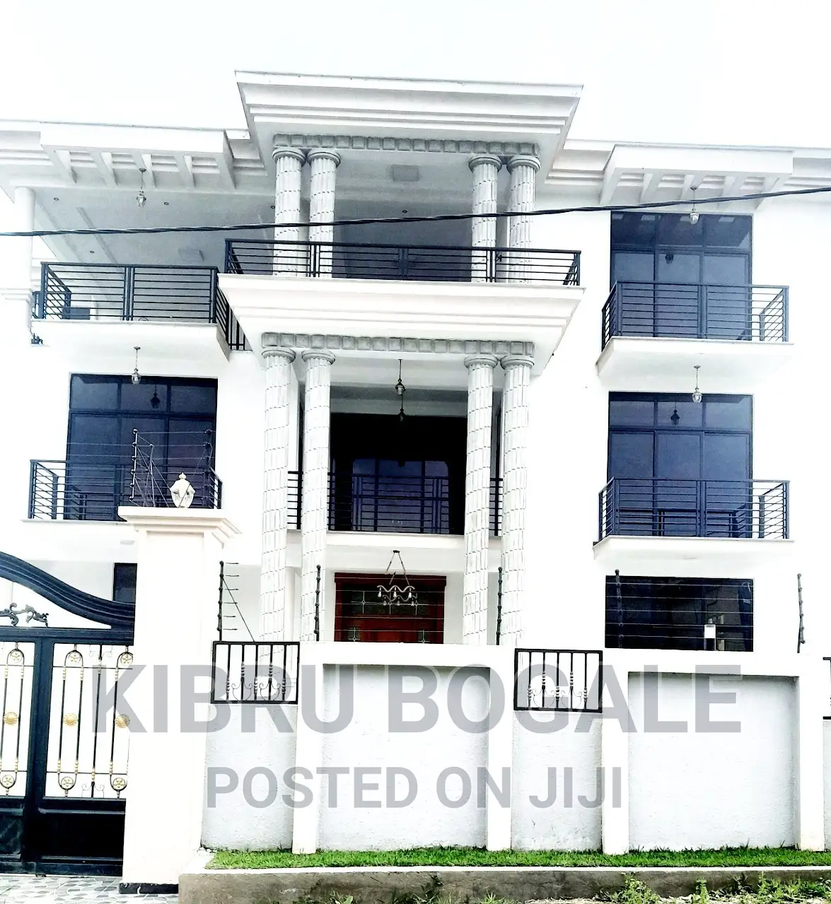 9bdrm House in Ayat, Bole for sale