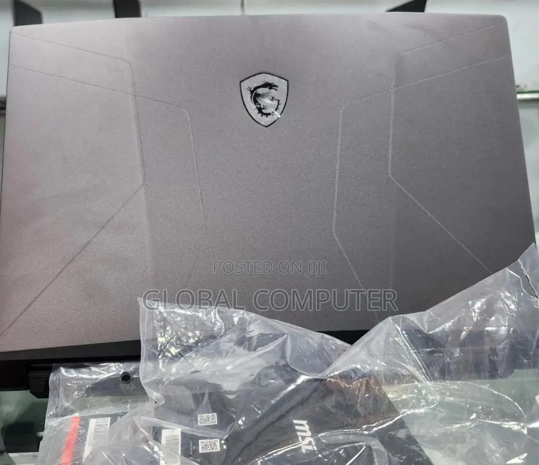 New Laptop MSI GP75 Leopard 8GB Intel Core I7 SSD 512GB