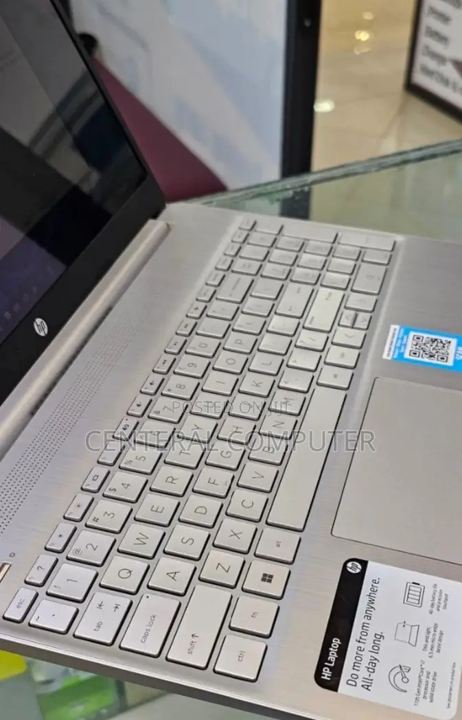 New Laptop HP Stream Notebook 16GB Intel Core I7 SSD 512GB