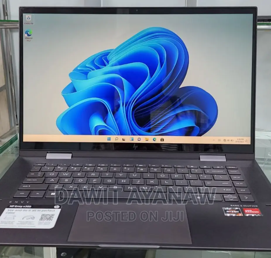 New Laptop HP Envy X360 16GB AMD Ryzen 7 SSD 512GB