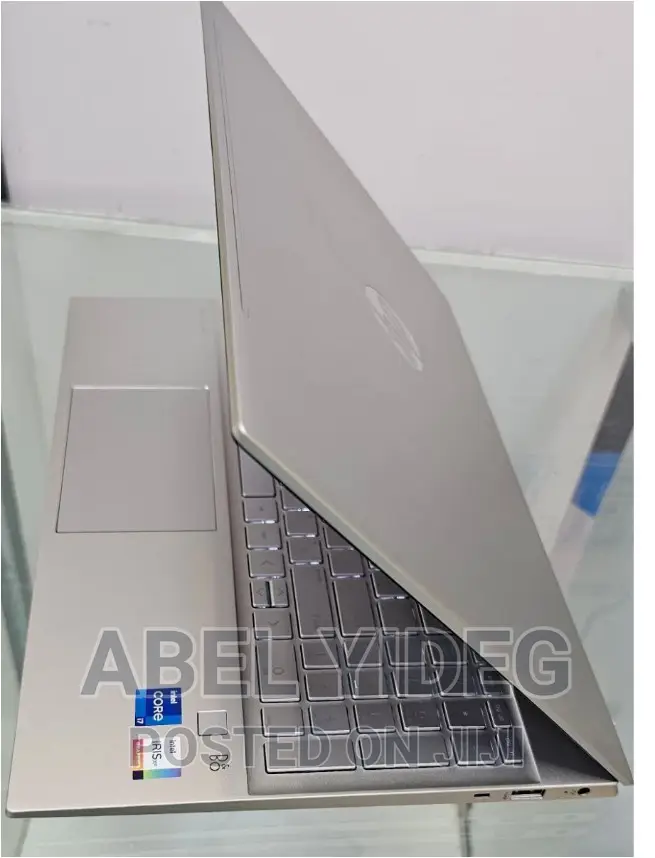 New Laptop HP Pavilion 14 8GB Intel Core I7 SSD 512GB