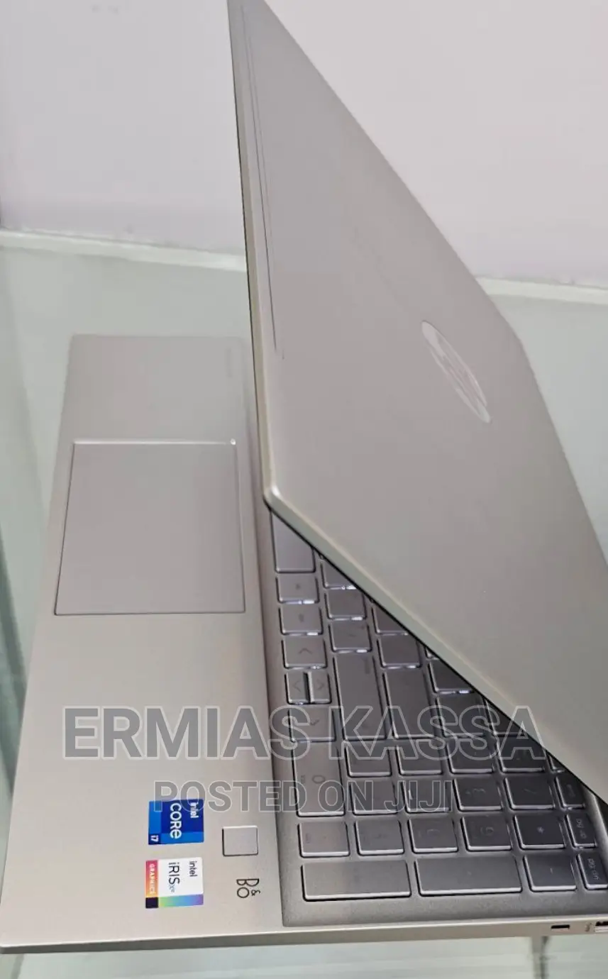 New Laptop HP Pavilion 15 8GB Intel Core I7 SSD 512GB