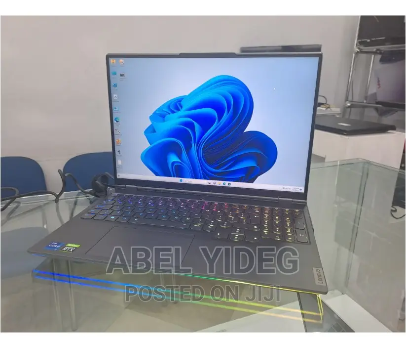 New Laptop Lenovo 32GB Intel Core I7 SSD 1T