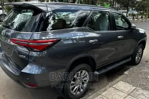 New Toyota Fortuner 2022 Gray