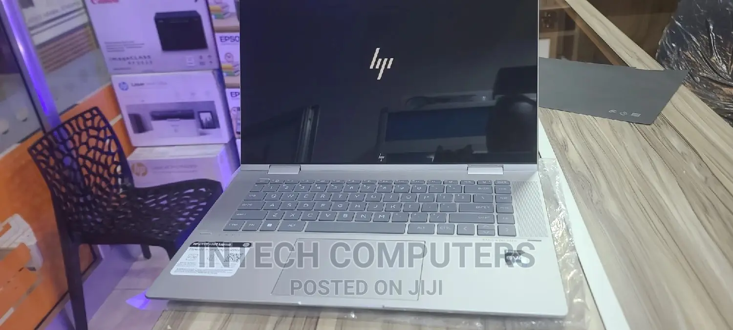 New Laptop HP Envy X360 16GB Intel Core I7 SSD 512GB