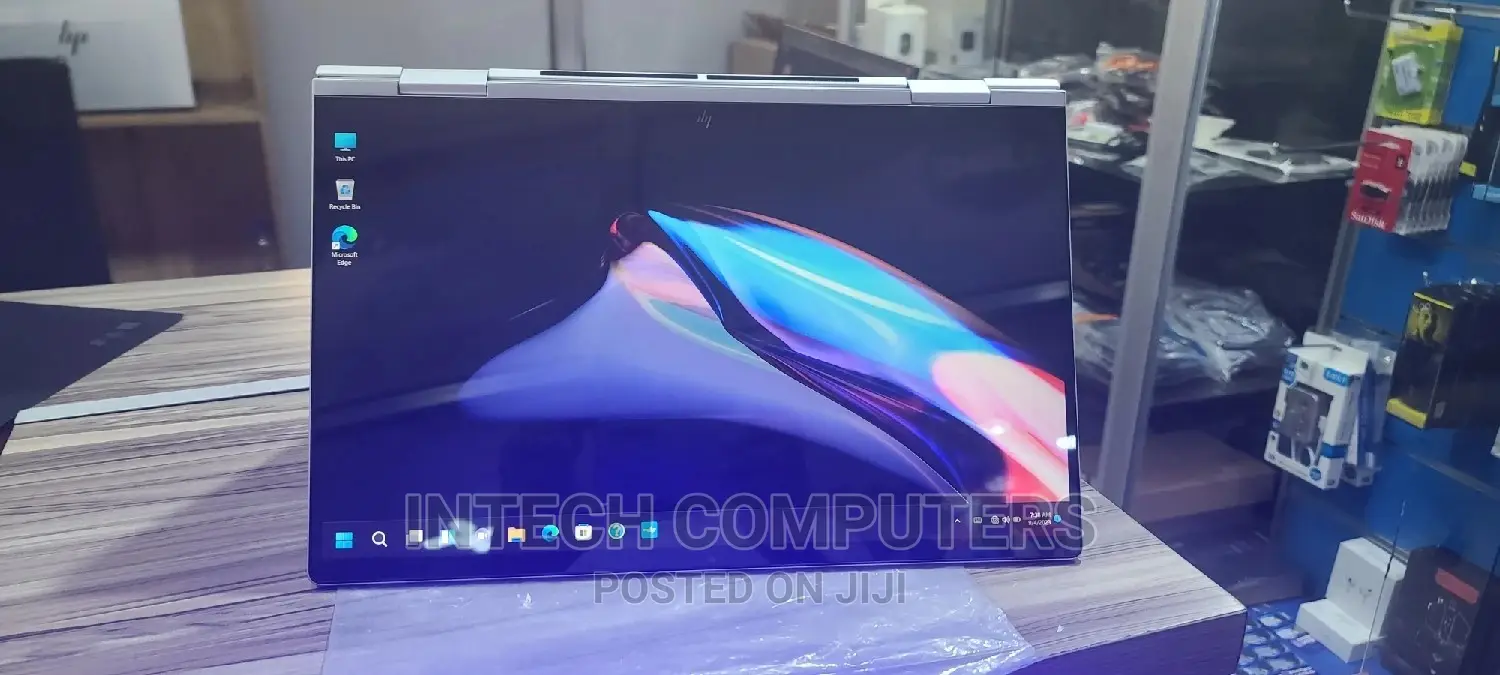 New Laptop HP Envy X360 16GB Intel Core I7 SSD 512GB