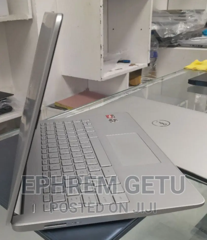 New Laptop HP Stream Notebook 8GB AMD Ryzen 3 SSD 512GB