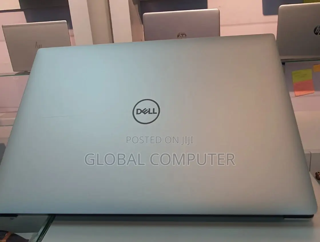 New Laptop Dell XPS 15 32GB Intel Core I7 SSD 512GB