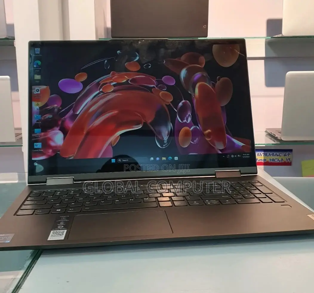 New Laptop Lenovo Yoga 710 12GB Intel Core I7 SSD 512GB