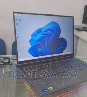 New Laptop Lenovo 16GB AMD Ryzen 9 SSD 1T