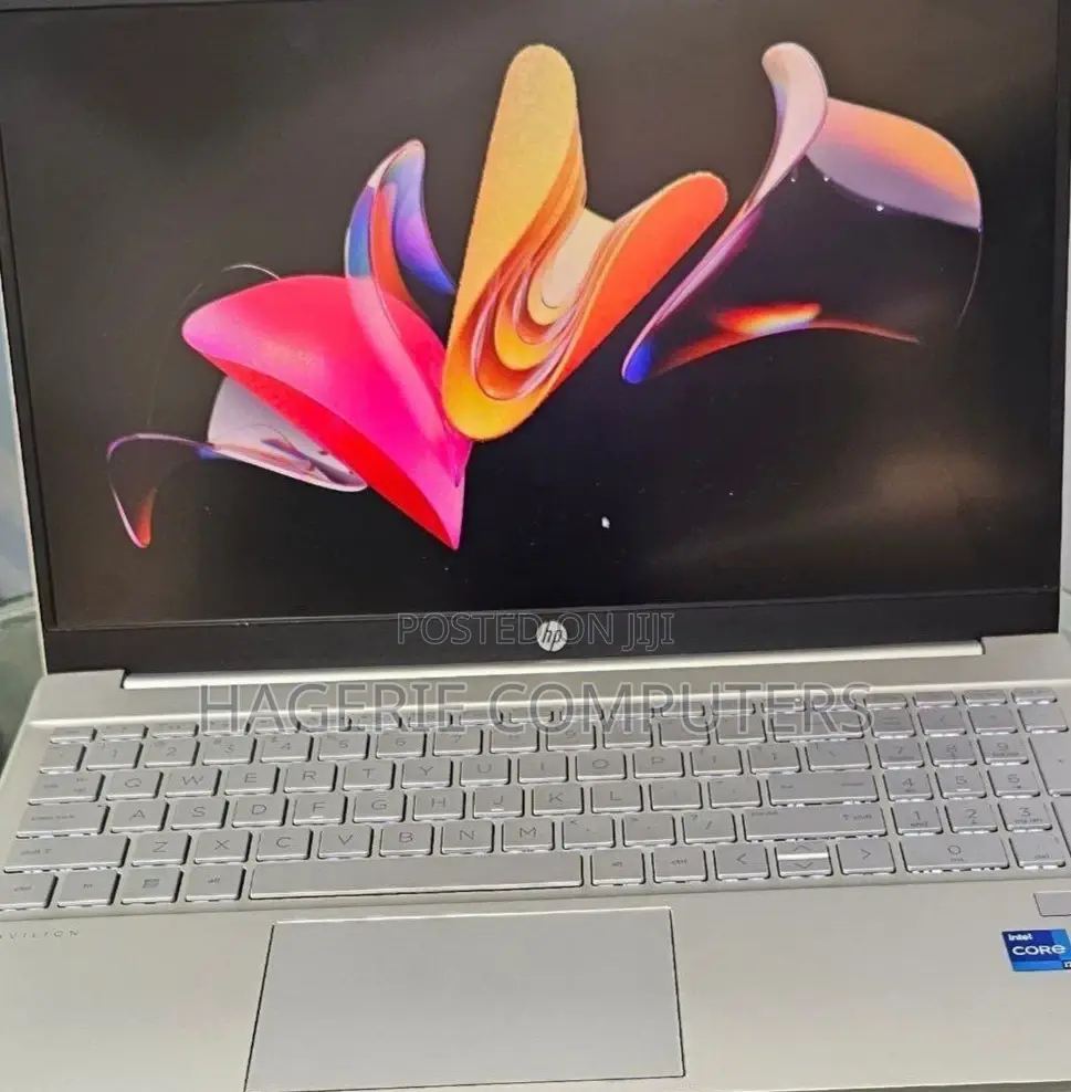 New Laptop HP Pavilion 11 8GB Intel Core I7 SSD 512GB