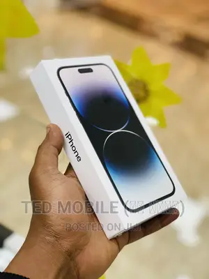 Photo - New Apple iPhone 14 Pro Max 256 GB Black