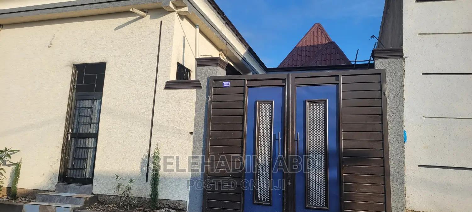 Furnished 5bdrm House in Dukem, East Shewa for sale