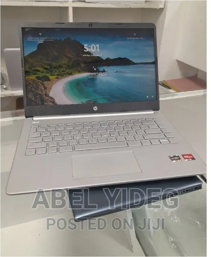 New Laptop HP Stream Notebook 8GB AMD Ryzen 3 SSD 512GB