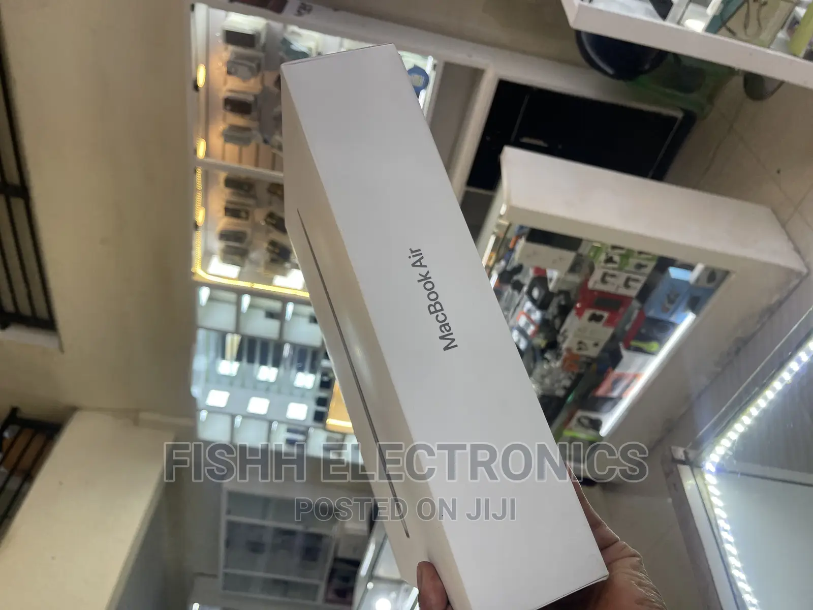 New Laptop Apple MacBook Air 2020 M1 8GB Apple M1 SSD 256GB