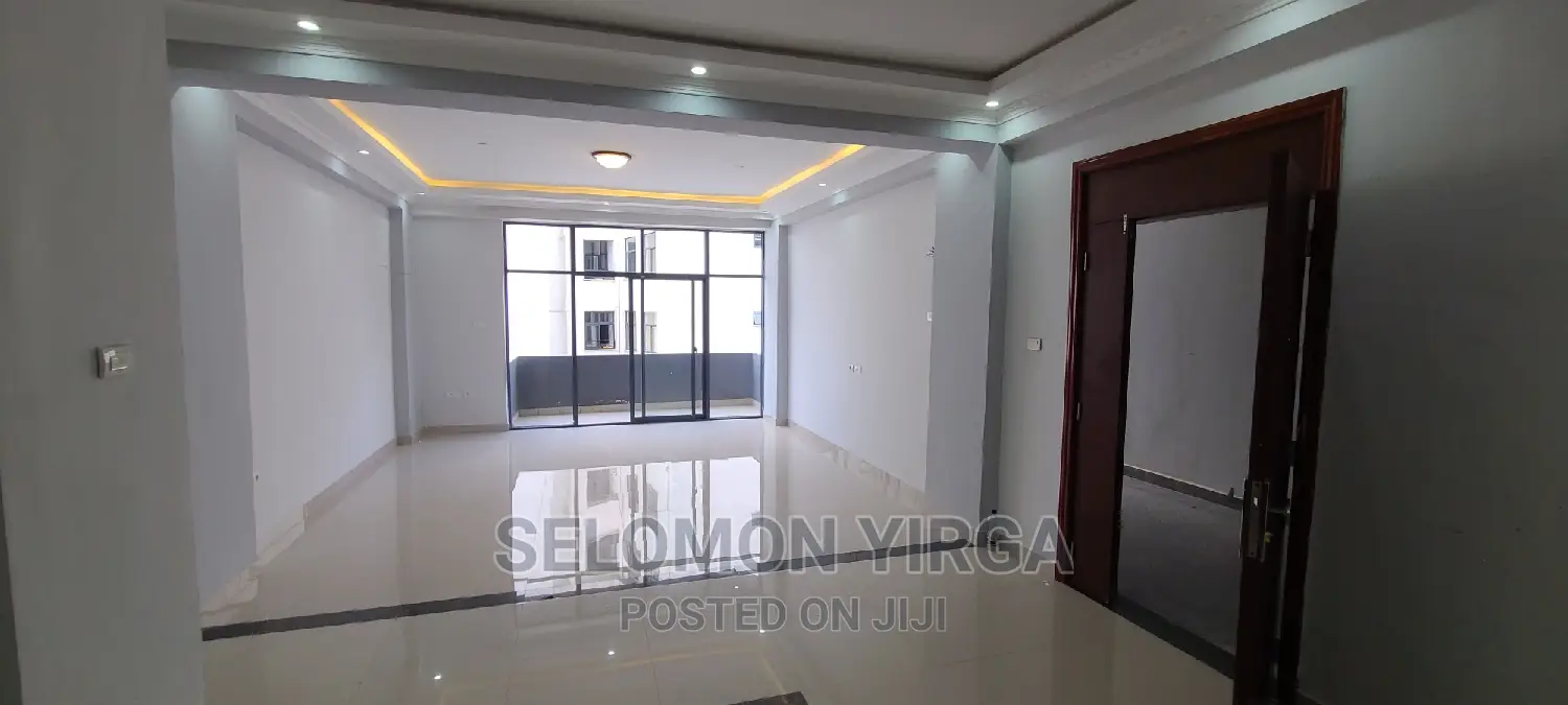 3bdrm Apartment in አድስ አበባ, Bole for rent