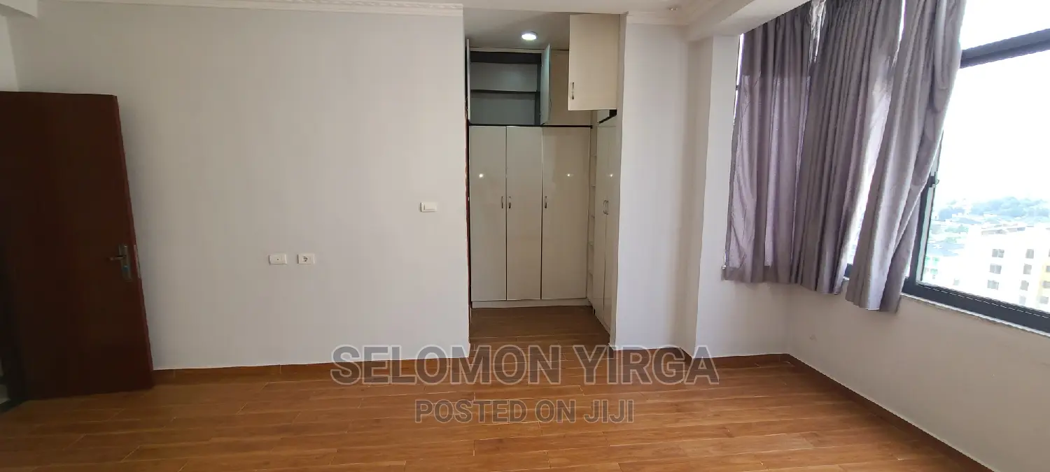3bdrm Apartment in አድስ አበባ, Bole for rent