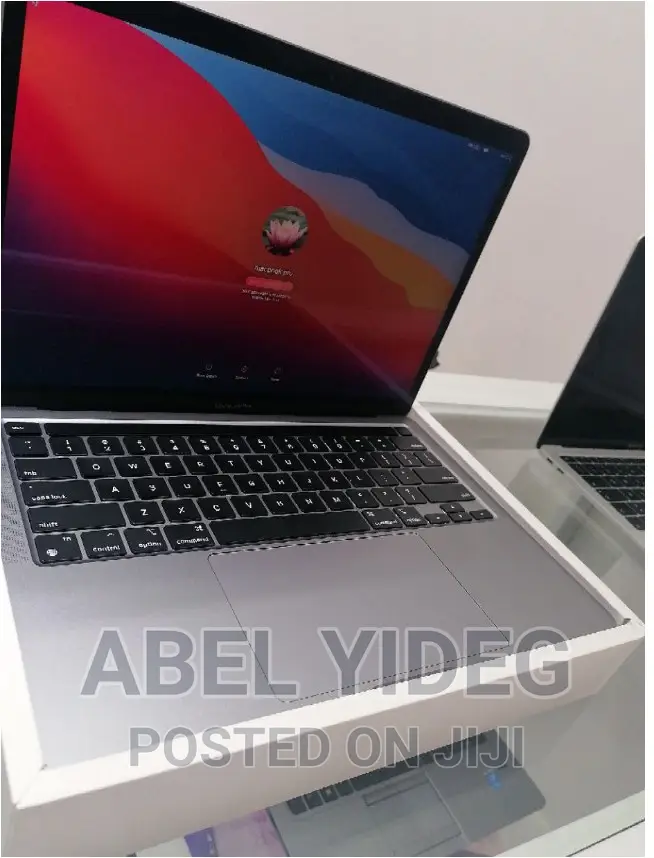 New Laptop Apple MacBook Air 2020 M1 8GB Apple M1 Pro SSD 256GB