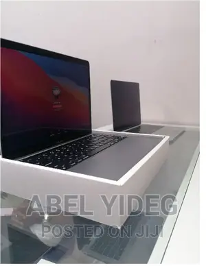 New Laptop Apple MacBook Air 2020 M1 8GB Apple M1 Pro SSD 256GB
