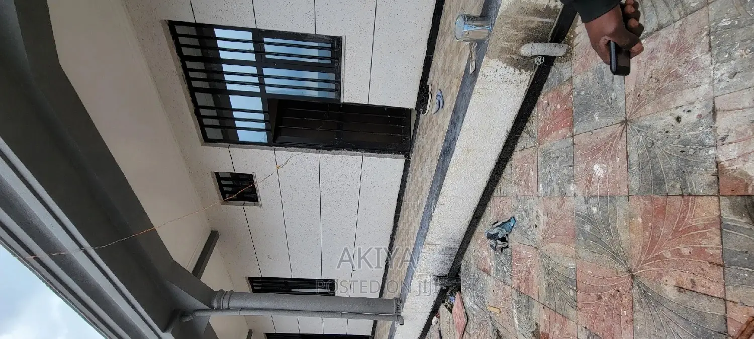 4bdrm House in House, Oromia-Finfinne for sale