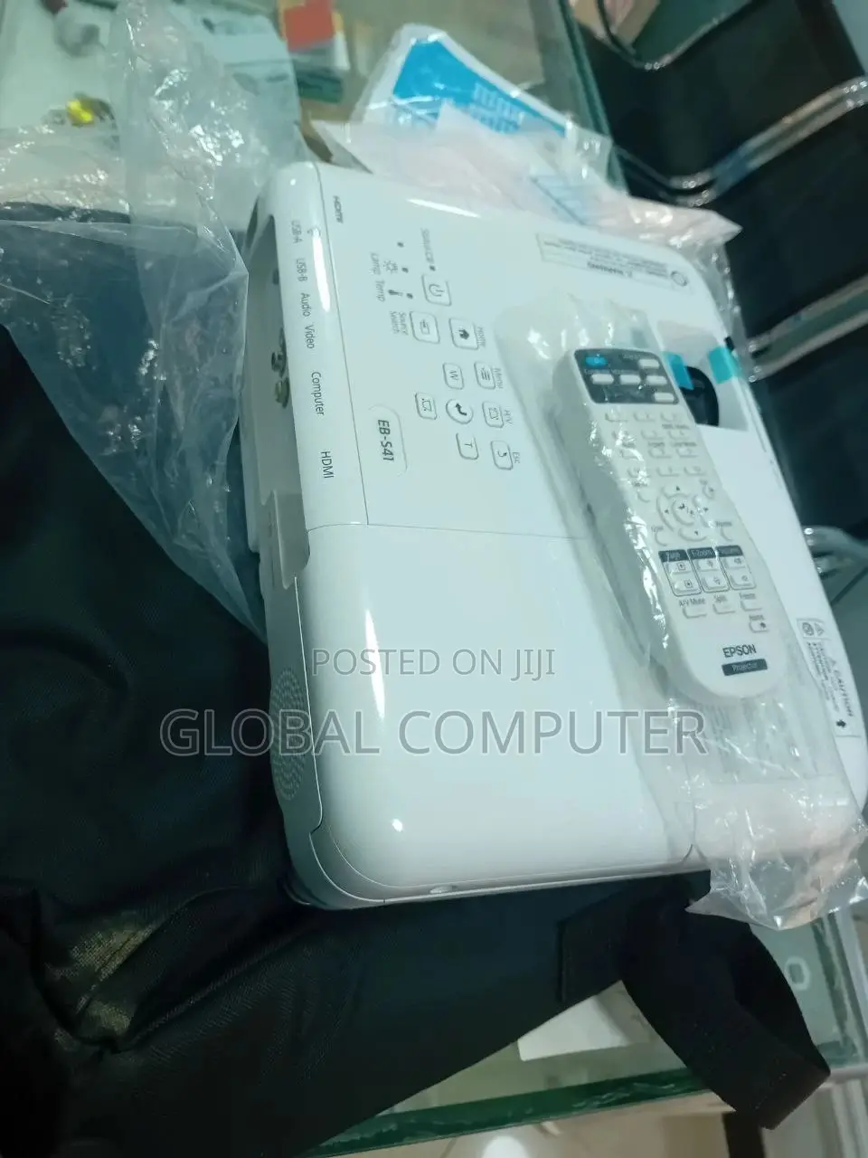 Brand New Epson Projector Eb S41