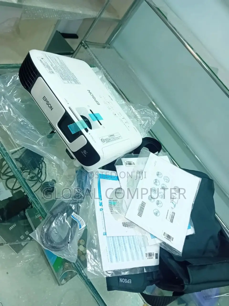 Brand New Epson Projector Eb S41