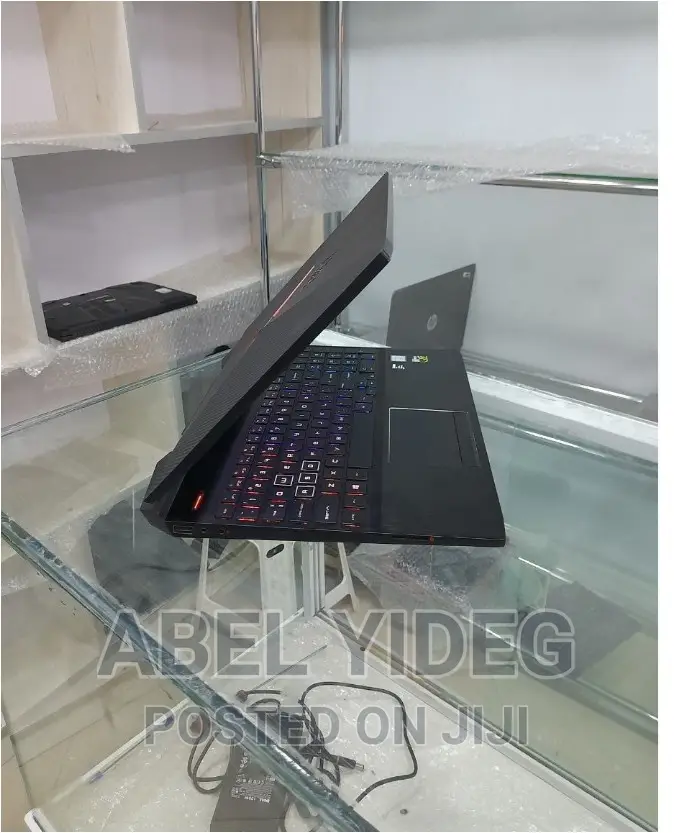 New Laptop HP Omen 15 16GB Intel Core I7 HDD 1T