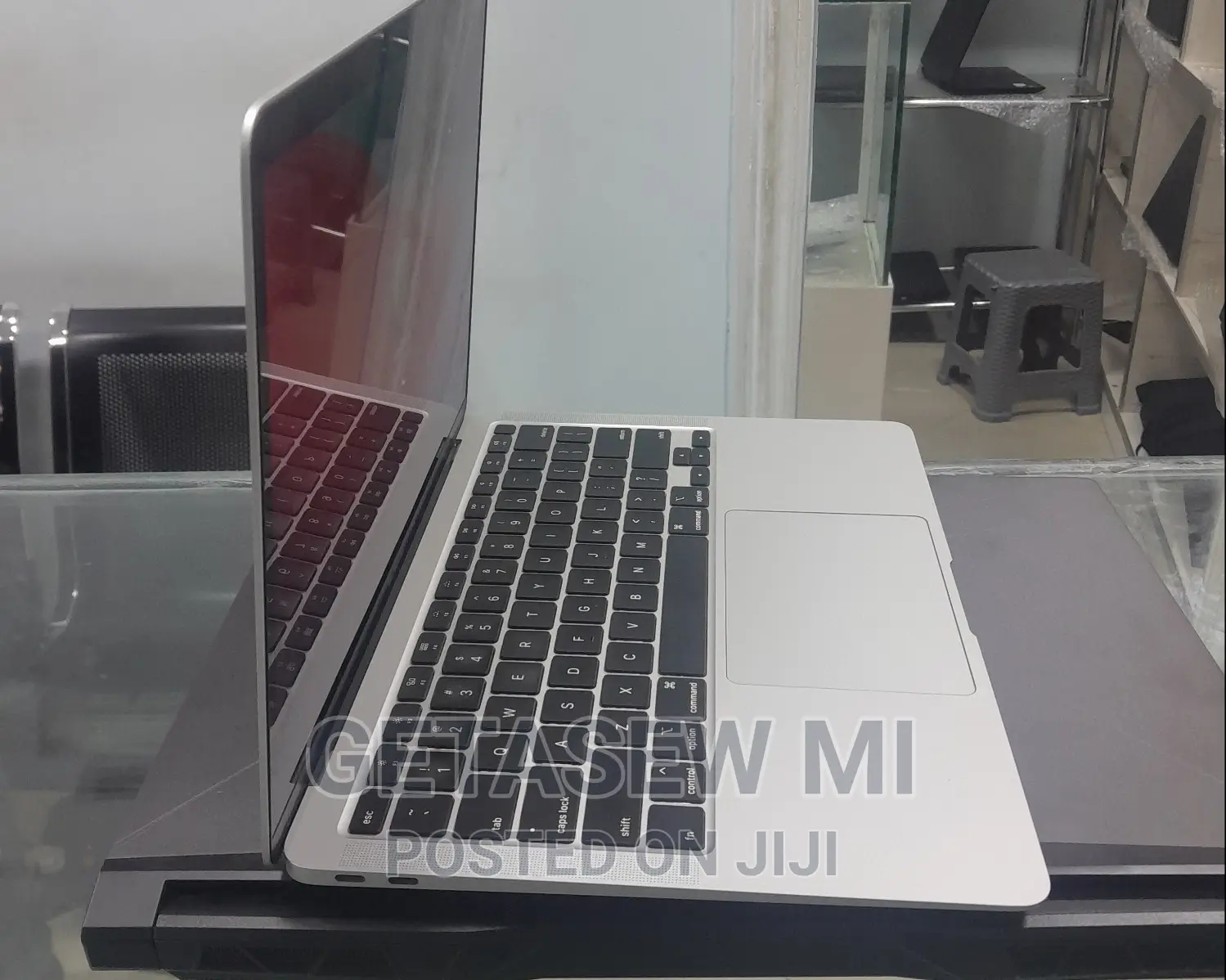 New Laptop Apple MacBook Pro 2019 32GB Intel Core I9 SSD 1T