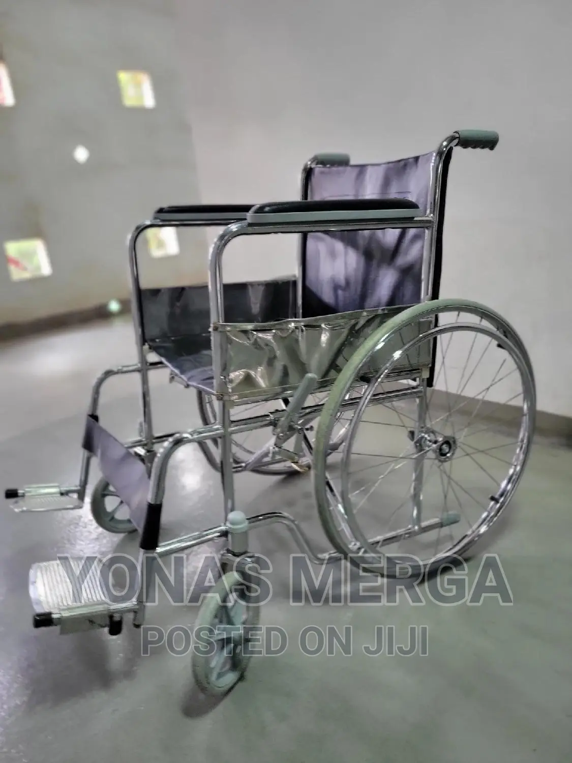 Slightly Used,Comfortable,With Brakes,Rear Wheel Lock,