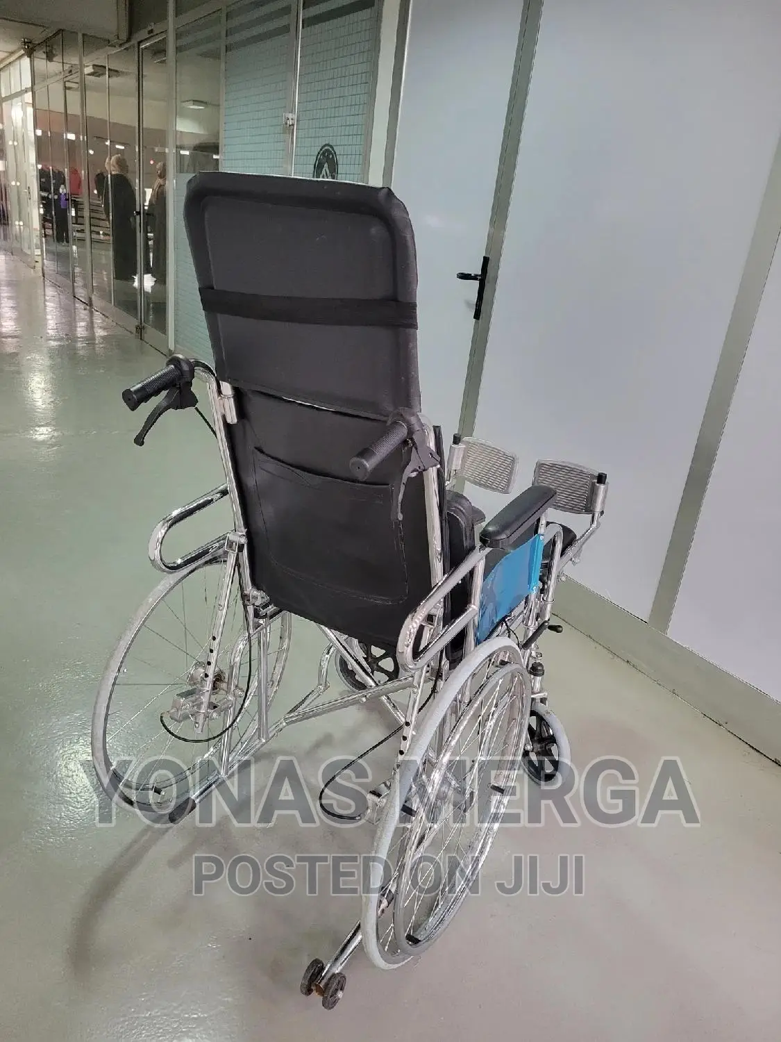 U Shaped Commode,Comfort Required for the Patient.