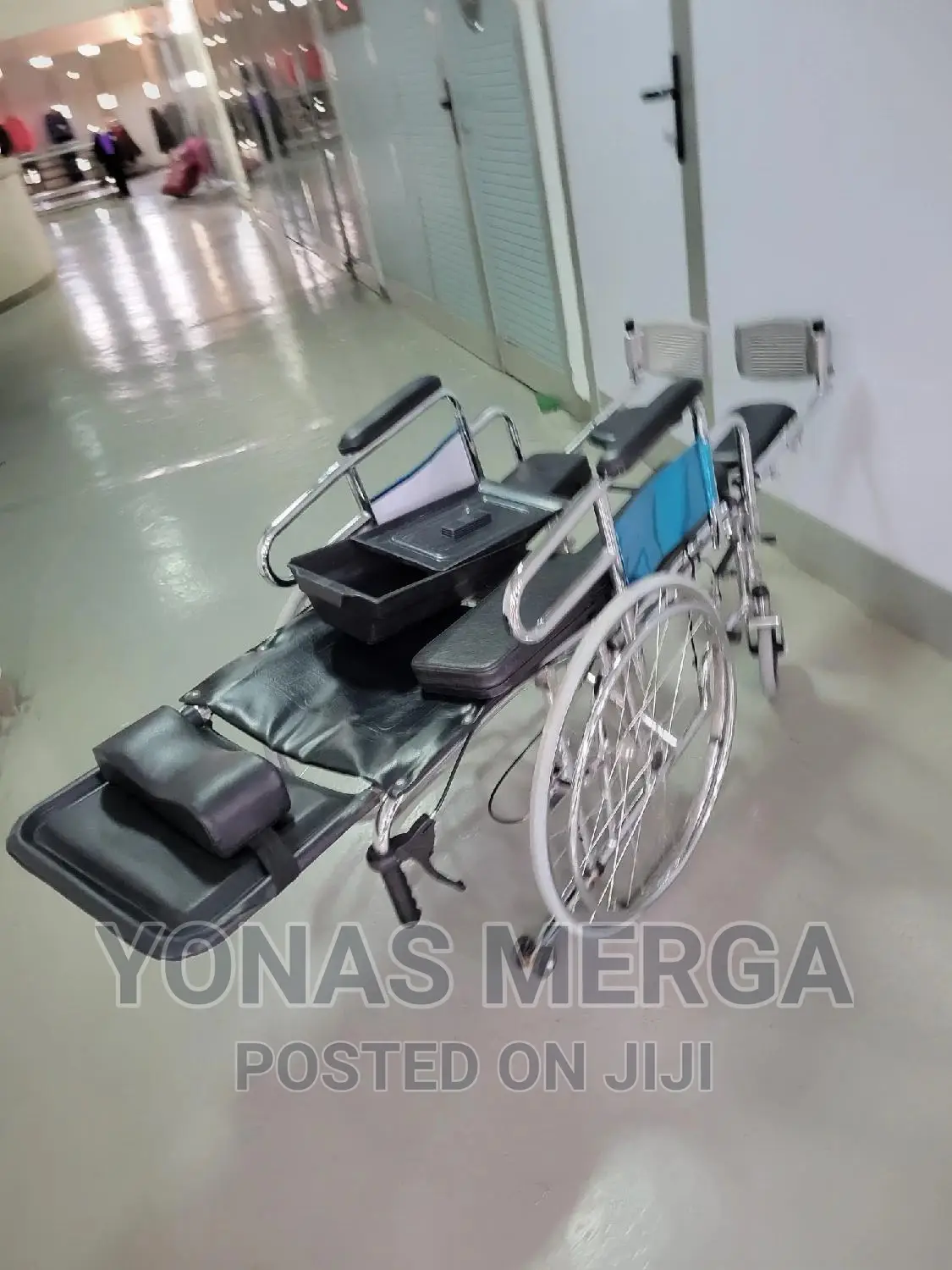 U Shaped Commode,Comfort Required for the Patient.