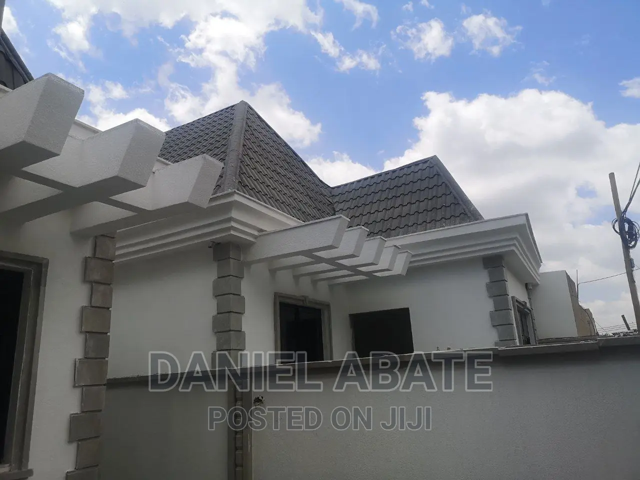 Furnished 6bdrm Apartment in Gullele for sale