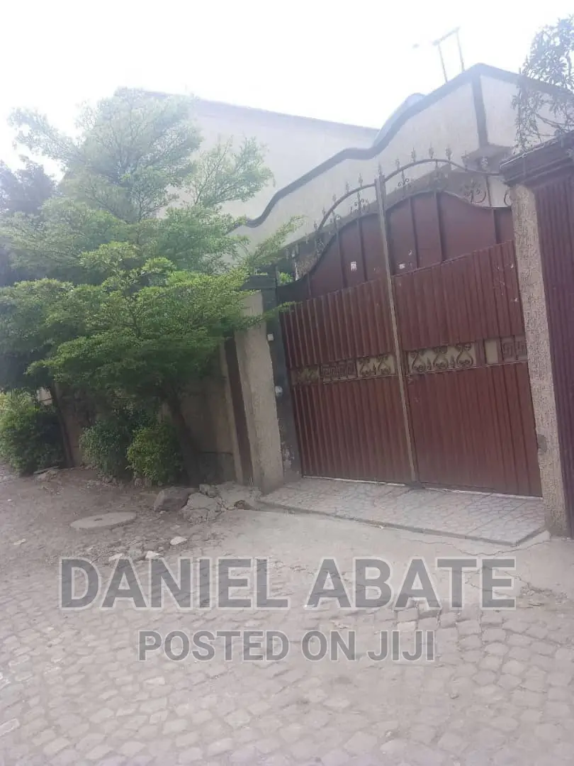 Furnished 6bdrm Apartment in Gullele for sale