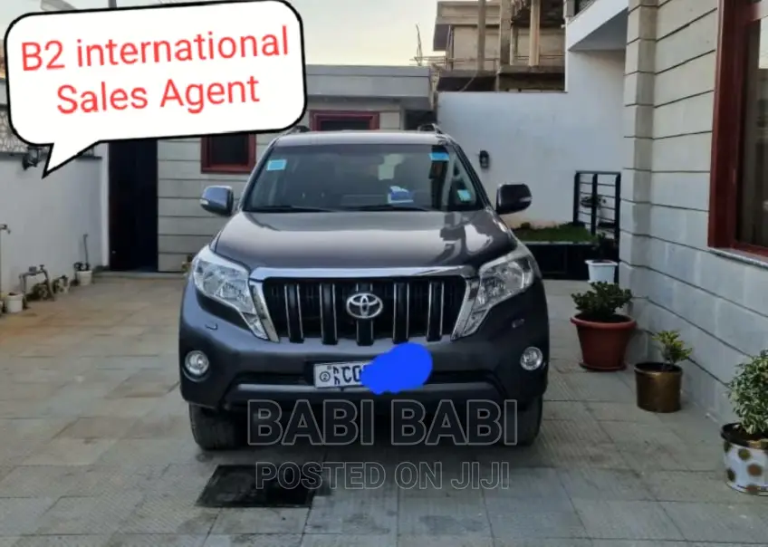 Toyota Land Cruiser Prado 2016 Gray