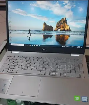 Photo - New Laptop Dell XPS 15 8GB Intel Core I7 SSD 1T