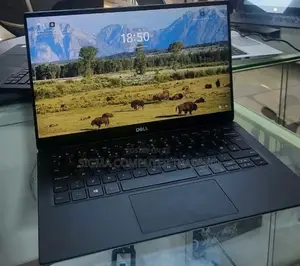 New Laptop Dell XPS 13 8GB Intel Core I7 SSD 512GB