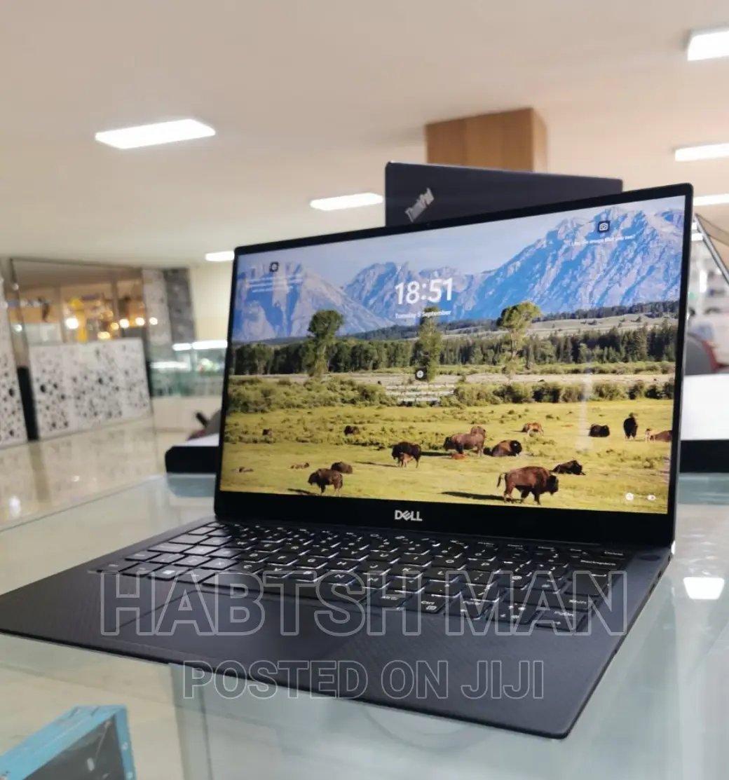 New Laptop Dell XPS 15 8GB Intel Core i7 SSD 512GB