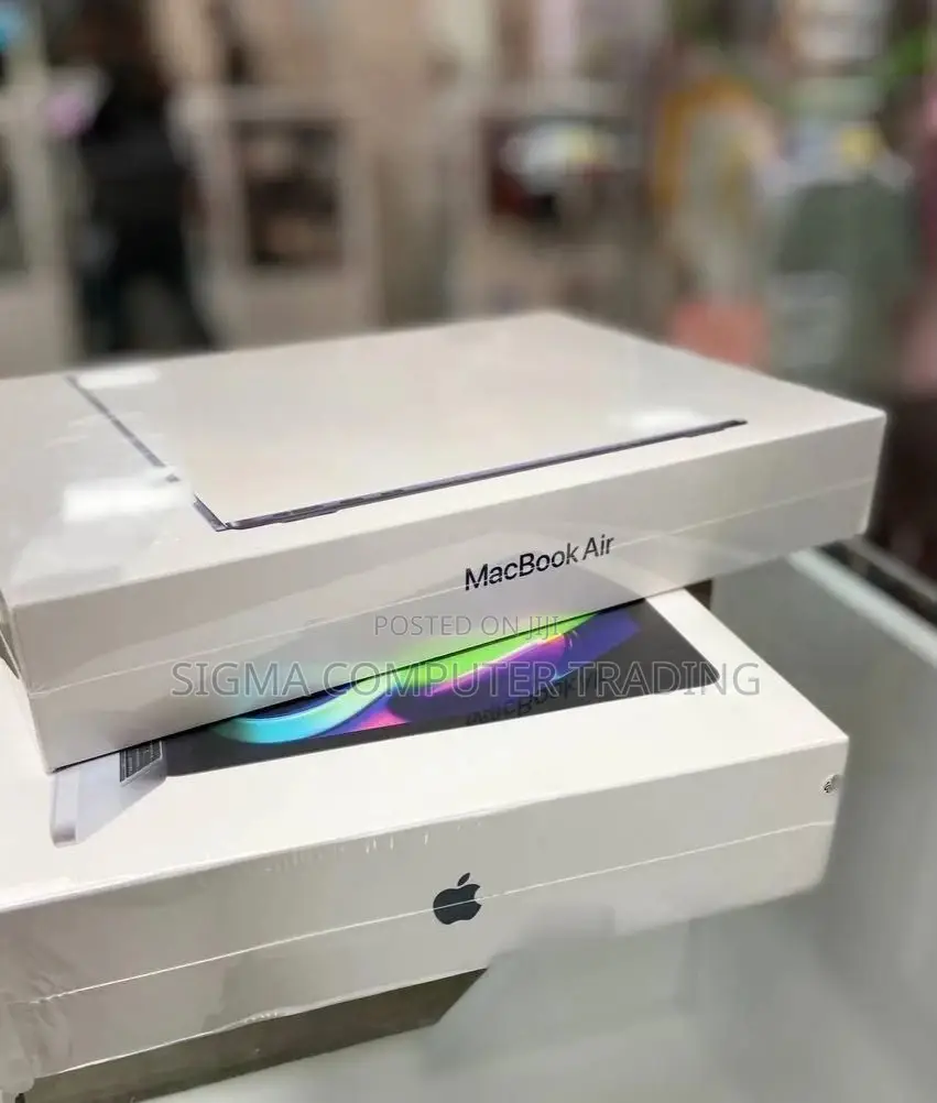 New Laptop Apple MacBook Air 2022 M2 8GB Apple M2 SSD 256GB