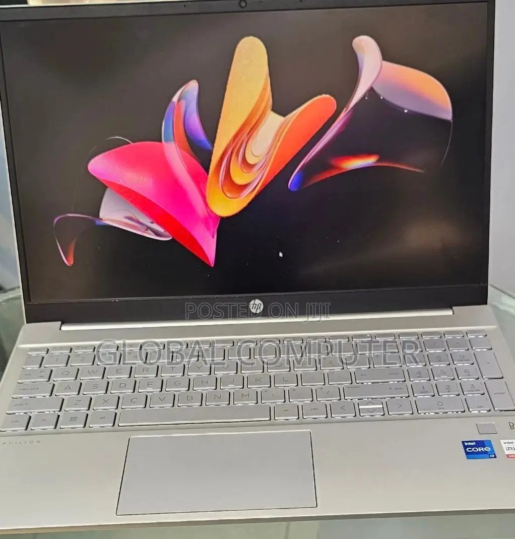 New Laptop HP Pavilion 15 8GB Intel Core I7 SSD 512GB