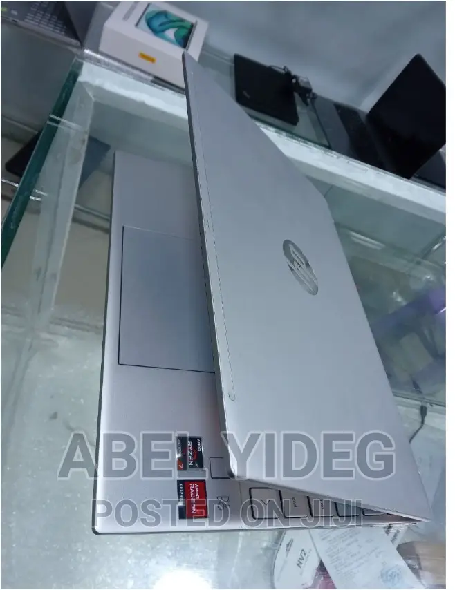 New Laptop HP Pavilion 13 16GB AMD Ryzen 7 SSD 1T