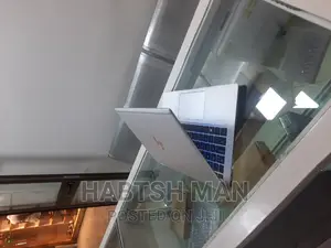 New Laptop HP EliteBook X GB Intel Core I7 SSD 512GB
